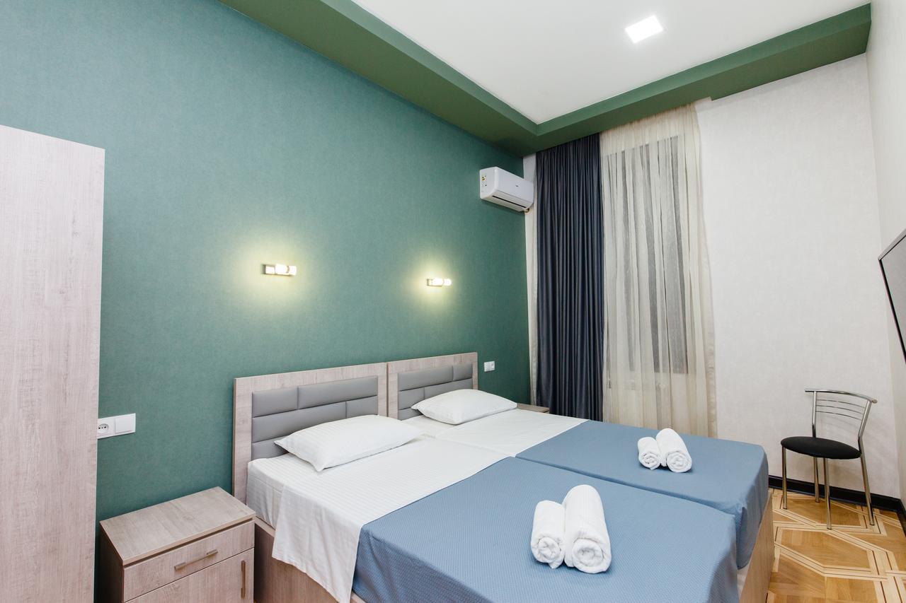 Hotel Garden Side Tiflis Exterior foto